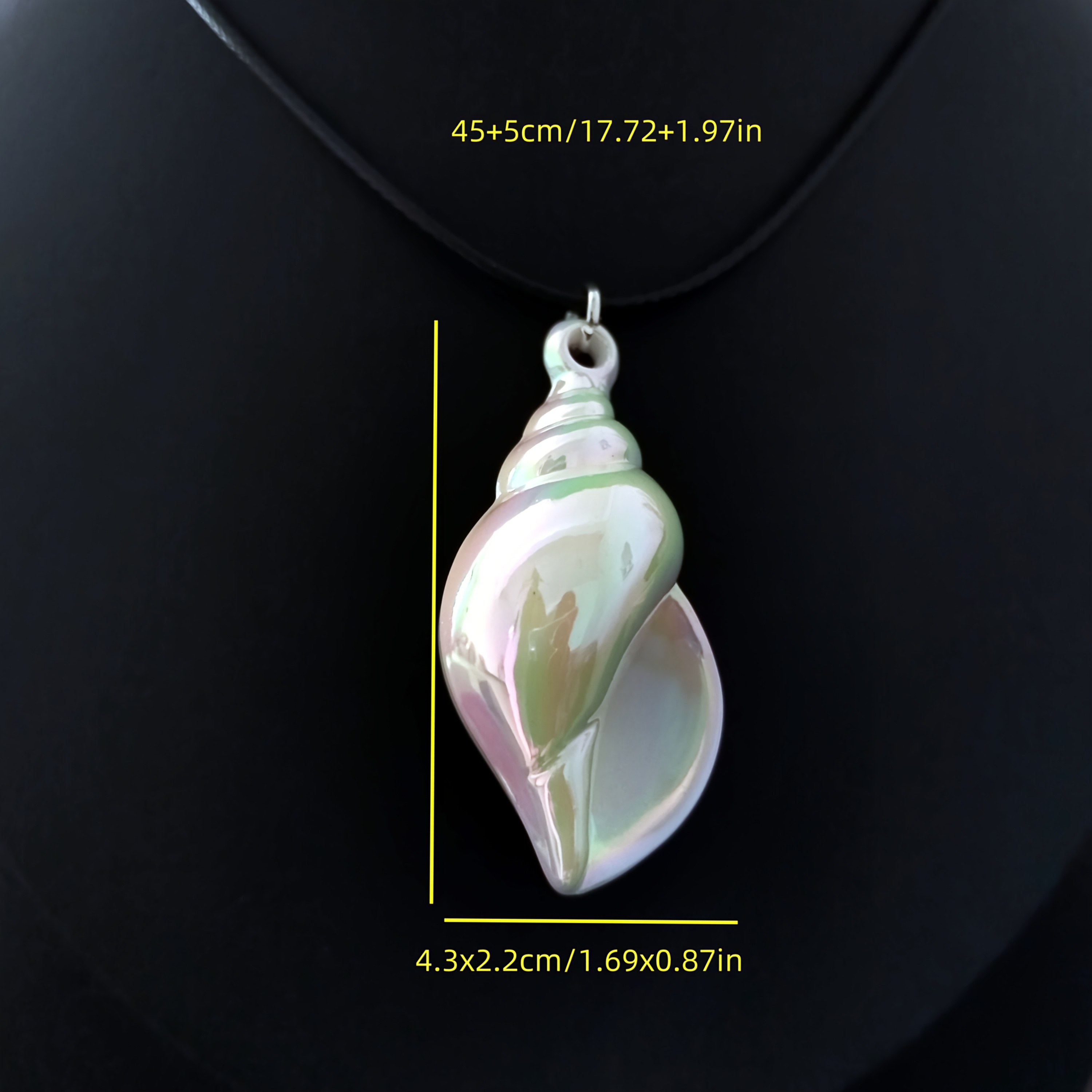 Boho Acrylic Shell & Conch Pendant Necklace
